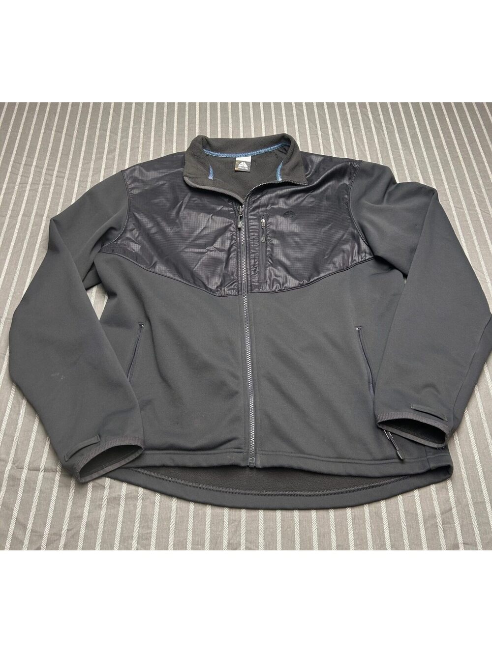 Nike ACG dark grey full-zip softshell fleece jacket Men's XL